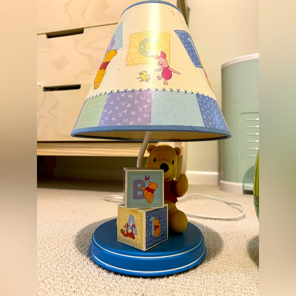 Winnie the Pooh lamp